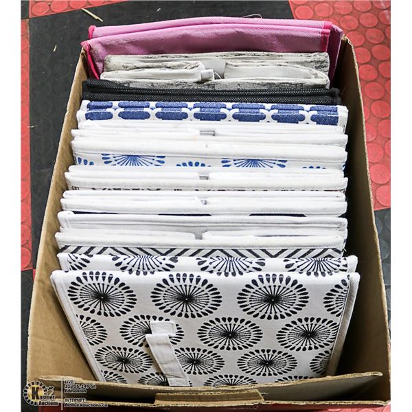BOX WITH 10 COLLAPSIBLE SQUARE STORAGE