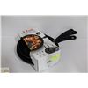 Image 1 : NEW T-FAL 3 PACK TITANIUM NON-STICK FRY PAN SET