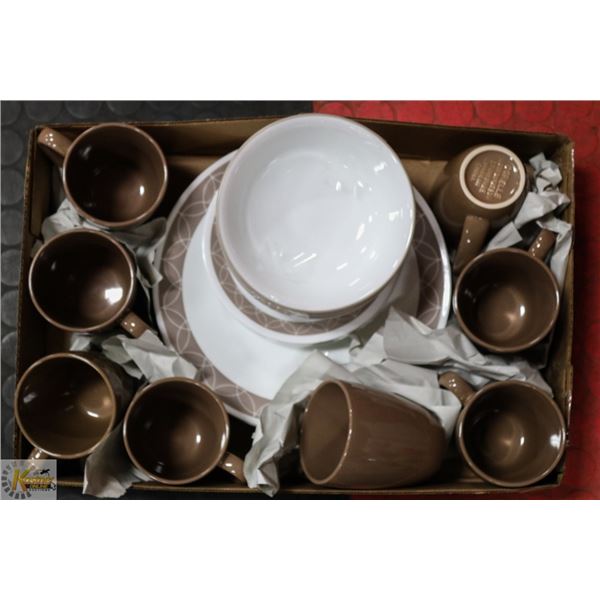 CORELLE 8 PIECE PLACE SETTING - COMPLETE WITH 8