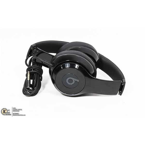 AUTHENTIC BEATS SOLO 3 SOUND ISOLATING HEADPHONES