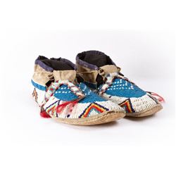 Beaded Man's Moccasins, 10.5" long