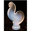 Image 4 : AN OPALESCENT GLASS ROOSTER