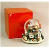 Image 2 : A REVOLVING MUSICAL SNOW GLOBE
