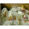 Image 1 : A MISCELLANEOUS GROUP OF GLASS ORNAMENTS