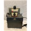 Image 1 : Polaroid Land camera