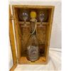 Image 2 : Bottles and boxes collectible empty