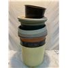 Image 1 : Stack of planters