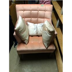 Pink Vintage Arm Chair an 3 Decrative Pillows