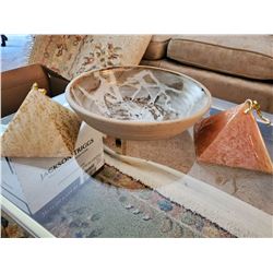 Stoneware Bowl & 2 Pyrmid Candles