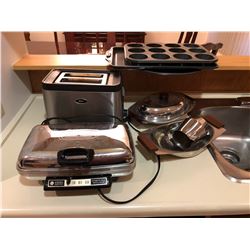 Miscellaneous Kitchen Dishware