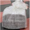 Image 1 : LARGE BAG OF 100 16 X 18 ABSORBANT PADS