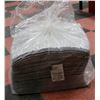 Image 1 : LARGE BAG OF 100 16 X 18 ABSORBANT PADS