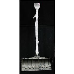 GARANT 24" SNOW PUSHER SHOVEL; BLACK