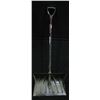 Image 1 : AURORA 19" SNOW SHOVEL; BLACK