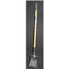 Image 1 : AURORA LONG HANDLE SQUARE POINT SHOVEL
