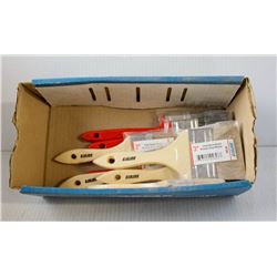 SMALL TRAY OF NEW ASSORTED AURORA PAINT BRUSHES