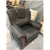 Image 2 : Wood Trimmed Black Leather Sofa Chair