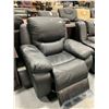 Image 3 : Black Leather Over Stuffed Recliner