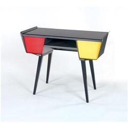 Emwee Venlo - Dutch desk