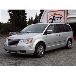 G1 --  2008 CHRYSLER TOWN & COUNTRY LTD , Grey , 130250  KM's