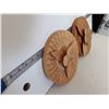 Image 2 : 269 - 2 Round Plaques Carvings with Dogwood Flowers