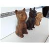 Image 3 : 273 - 3 Carvings of Cats