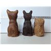 Image 4 : 273 - 3 Carvings of Cats