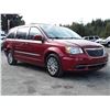 Image 3 : H1 --  2015 CHRYSLER TOWN & COUNTRY TOURING L , Red , 173885  KM's