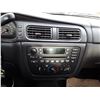 Image 32 : B2 --  2004 FORD TAURUS SE  , Red , 142667  KM's