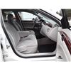 Image 19 : A2 --  2007 BUICK LUCERNE CX , White , 264090  KM's  "NO RESERVE"
