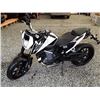 Image 2 : C6C --  2018 KTM 690 DUKE, WHITE, 5293 KMS