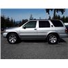 Image 8 : J3 --  2002 NISSAN PATHFINDER LE , Grey , 352491  KM's