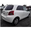 Image 5 : B4 --  2007 TOYOTA YARIS  , White , 279269  KM's