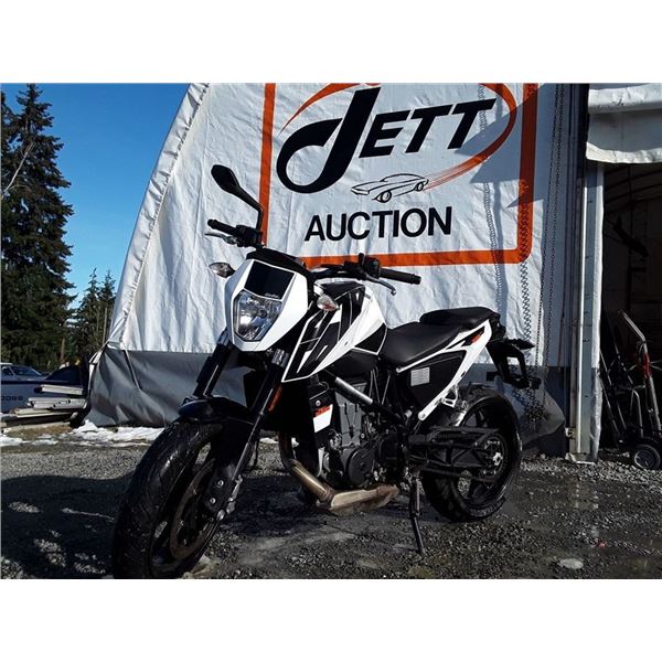 C6C --  2018 KTM 690 DUKE, WHITE, 5293 KMS