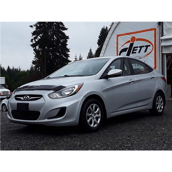 I5 --  2012 HYUNDAI ACCENT GLS  , Silver , 151511  KM's