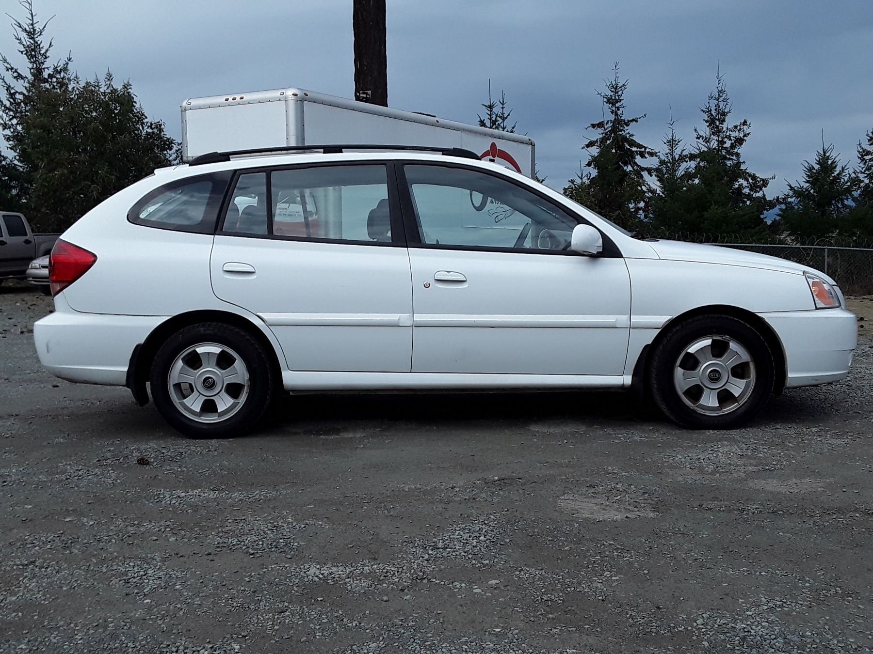 A1 -- 2005 KIA RIO RX-V, WHITE, 77,413 KMS