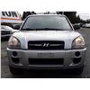 Image 2 : A3 --  2006 HYUNDAI TUCSON GL, SILVER, 174,497 KMS "NO RESERVE"