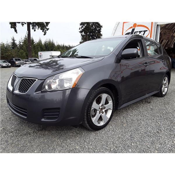 J4 --  2009 PONTIAC VIBE  , Grey , 210311  KM's