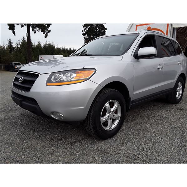 G4 --  2009 HYUNDAI SANTA FE GL , Grey , 166393  KM's