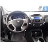 Image 21 : H1 --  2010 HYUNDAI TUCSON GLS , Black , 240647  KM's