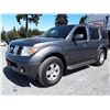Image 1 : K2 --  2005 NISSAN PATHFINDER LE  , Grey , 244004  KM's