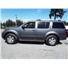 Image 8 : K2 --  2005 NISSAN PATHFINDER LE  , Grey , 244004  KM's