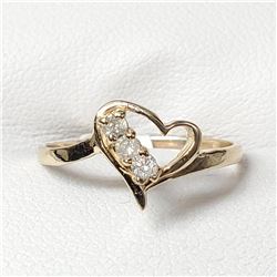 10K Yellow Gold 3 Diamond(0.08ct) Heart Ring (~Size 6)(Ring is resizable for $40), Made in Canada, S