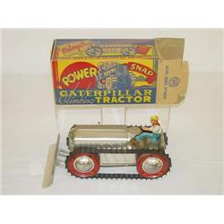 8 1/2" MARX TIN WIND-UP CATERPILLAR CLIMBING TRACTOR W/ ORIG