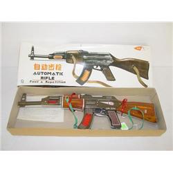 CHINESE AUTOMATIC RIFLE TOY (UM-1 ME 614) - BATTERY OPERATED