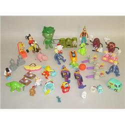 LOT (38) MISC. SMALL PLASTIC TOYS & ADVERTISING PREMIUMS INC
