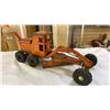 Image 6 : 3 METAL KIDS CONSTRUCTION TOYS - GRADER, TRUCK AND TRACTOR