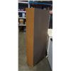 Image 2 : OAK FINISH BOOKSHELF - APPX 6 FOOT TALL