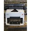 Image 4 : VINTAGE OLYMPIA TYPEWRITER