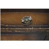 Image 4 : ANTIQUE 4 DRAWER DRESSER WITH GALLERY